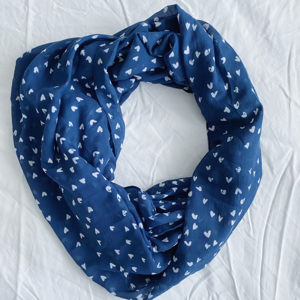 H&M Heart Scarf